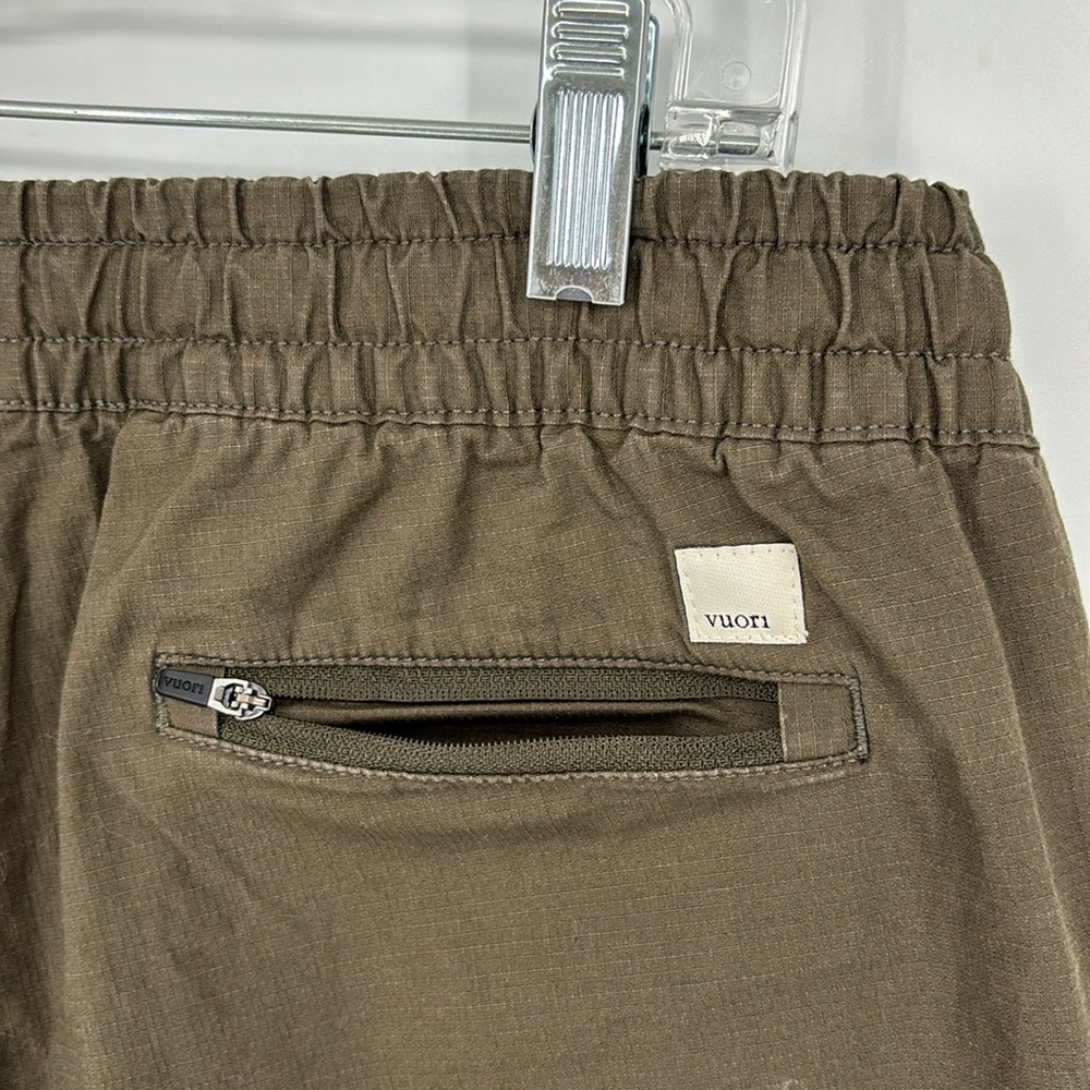 Vuori Vintage Ripstop Pant Women’s Size Small in Dark Oregano Green / Brown - Picture 6 of 9